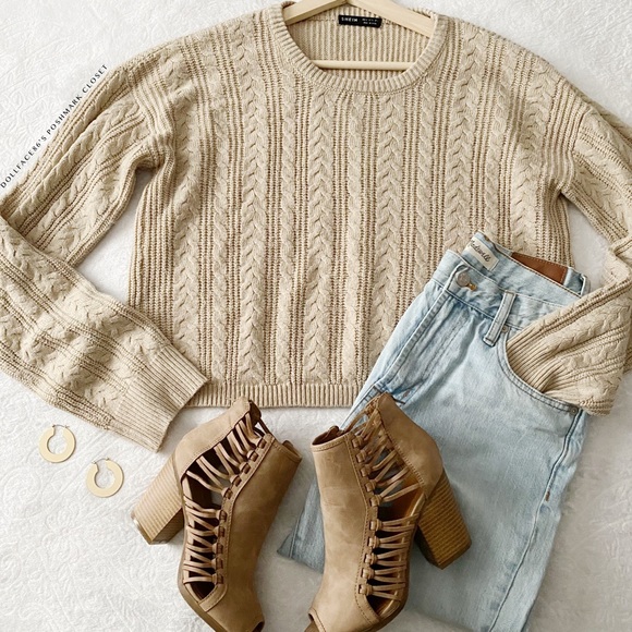 SHEIN Sweaters - Tan Cable Knit Cropped Sweater
